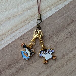 Cute Penguins Pingu Pinga Keychain Charm Phone Strap - Gold Accents New